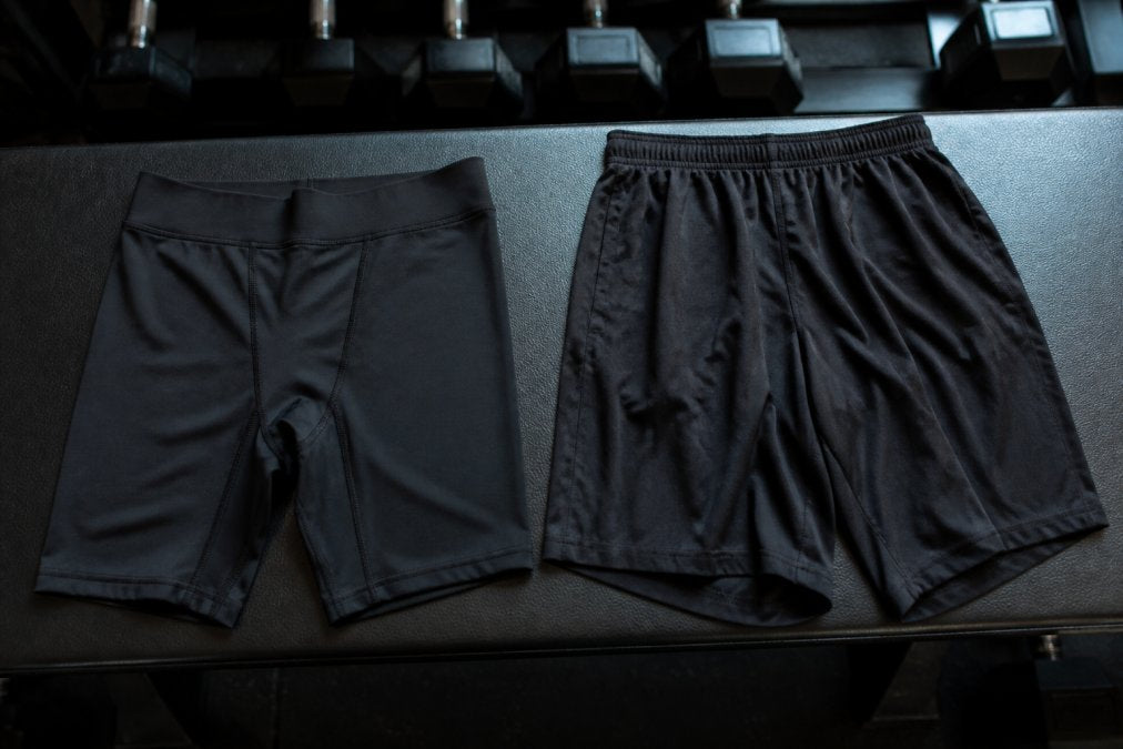 Compression Shorts vs Loose Shorts for Heavy Lifting